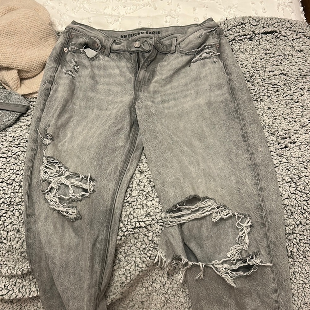 COPY - AMERICAN EAGLE Mid-Rise Gray wash holy jeans